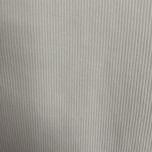 NWT Chicos Ivory ribbed V-Neck top 3/4 length sleeves sz 2 (equiv sz 12-14) - Picture 4 of 8